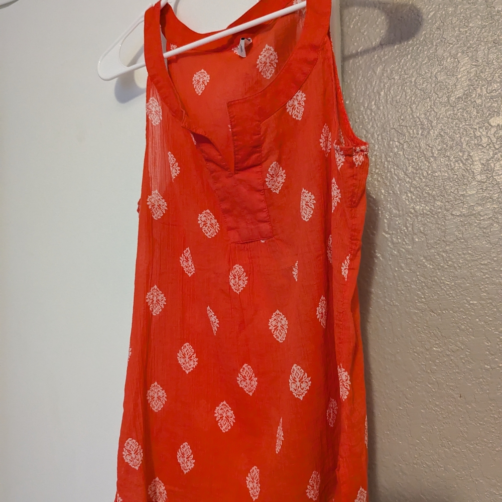 Women's Sleeveless Red Top